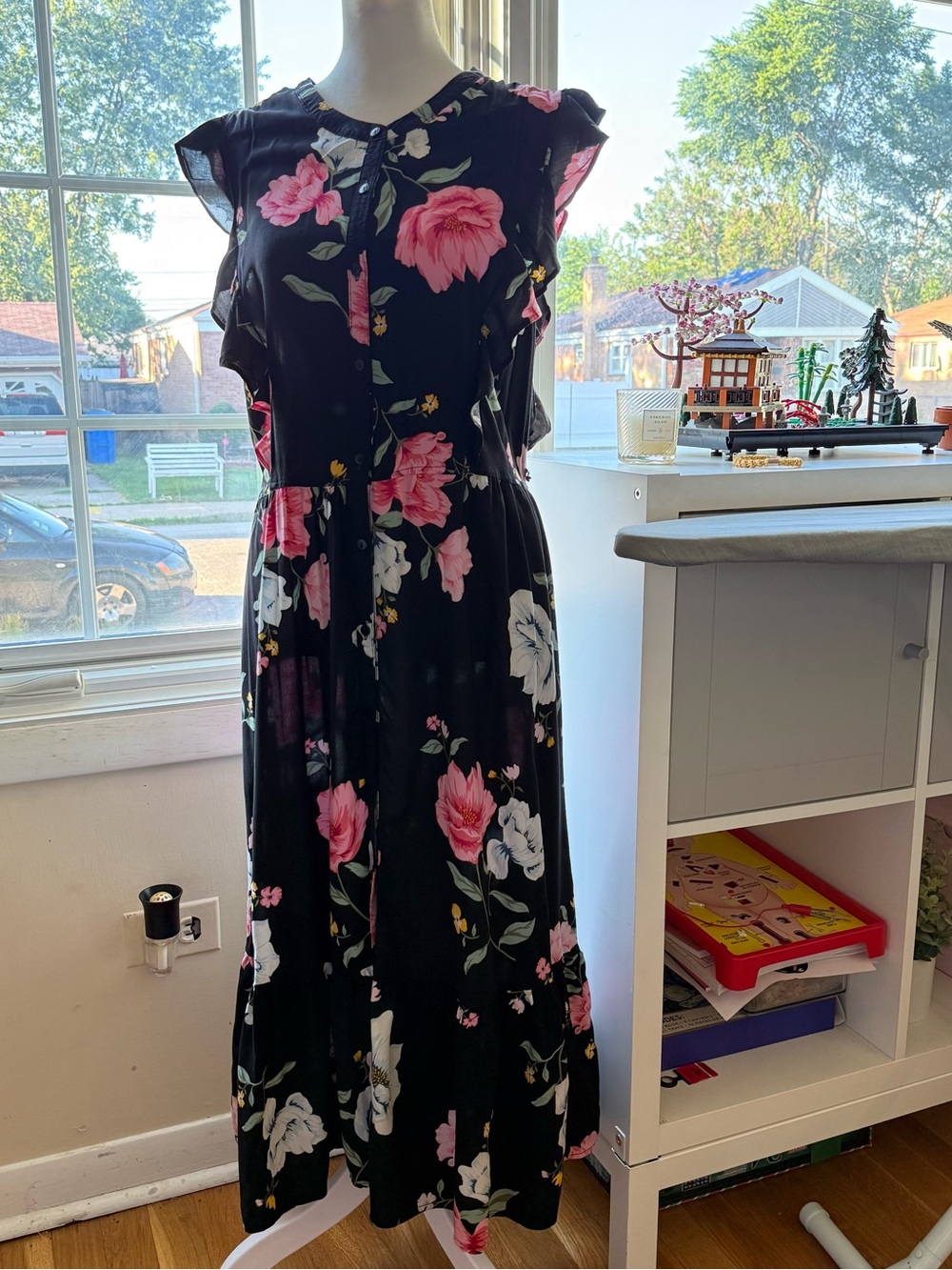 Old Navy Floral Ruffle tie-belt dress